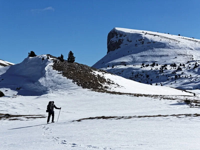 Vivez une expérience nordique : un bivouac dans le froid dans le Vercors