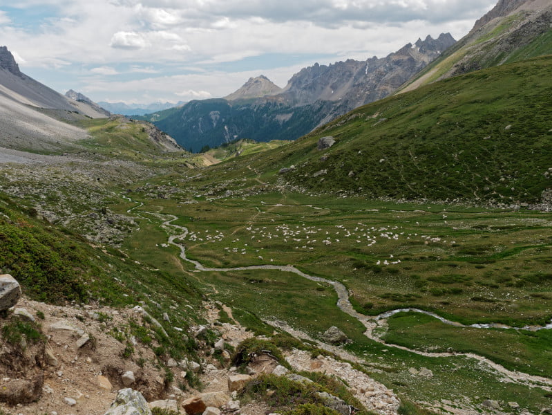 vallée étroite tour du mont thabor vallée étroite