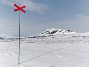 kungsleden hiver ombre croix rouge