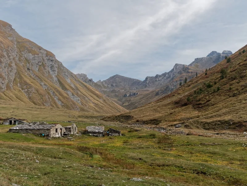 vallée verdoyante tour du mont viso vallée verdoyante