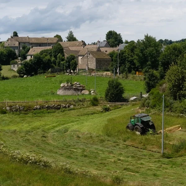 campagne aubrac tour du massif central à vélo campagne aubrac