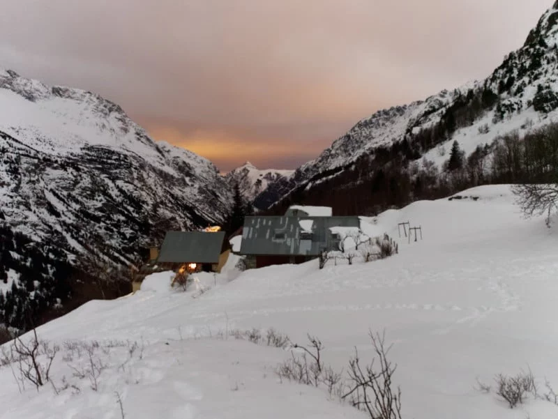 nuit chalet montagne nouvel an chalet montagne nuit chalet montagne