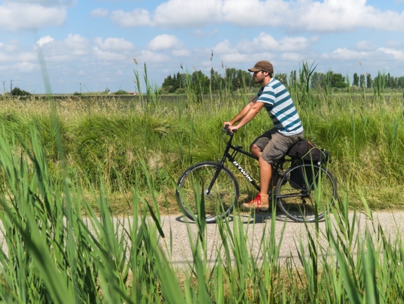 vélo camargue route-de-campagne-velo-camargue