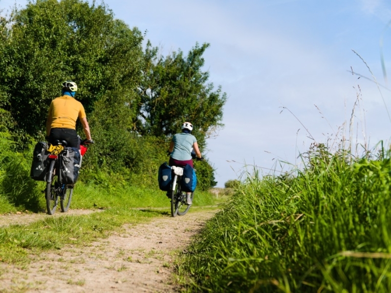 cyclotouristes chemin terre velomaritime vélomaritime bretagne cyclotouristes-chemin-terre-velomaritime