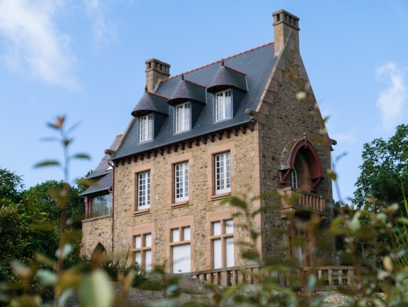 maison typique cote bretonne vélomaritime bretagne maison-typique-cote-bretonne