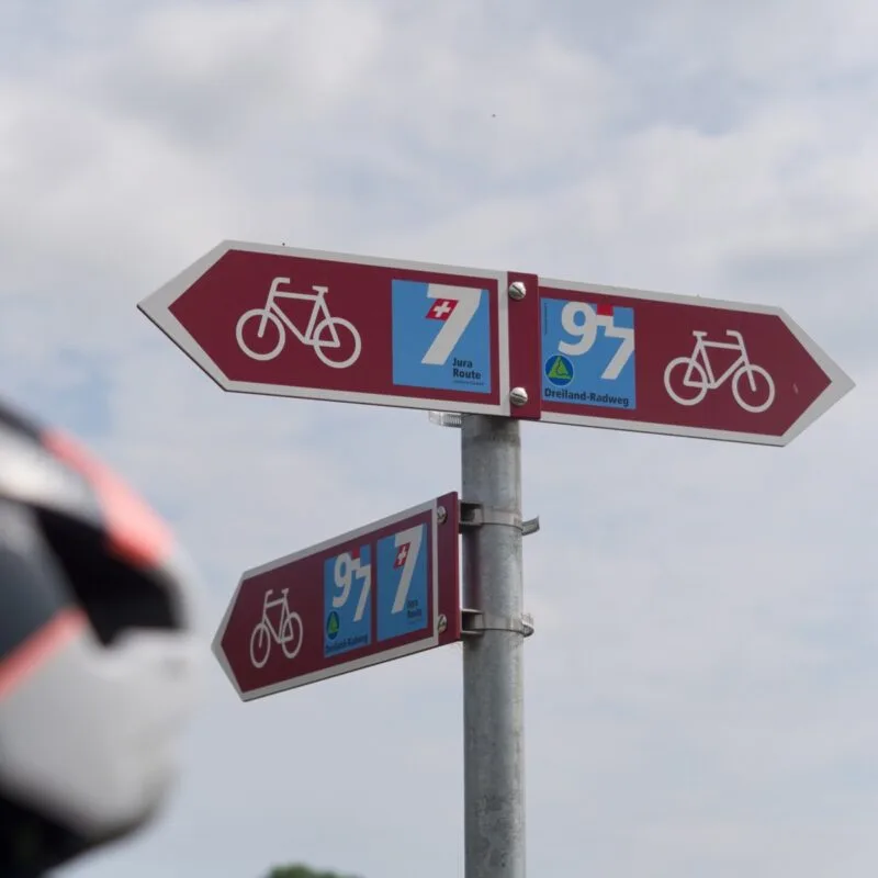 panneau route jura 7