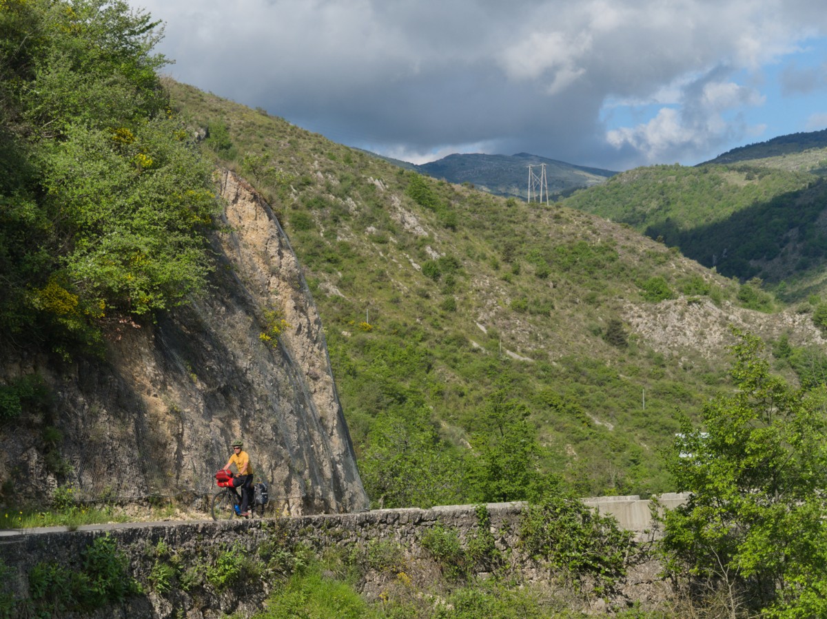 Embarquez à travers la traversée des Préalpes sur les P’tites routes du soleil à vélo
